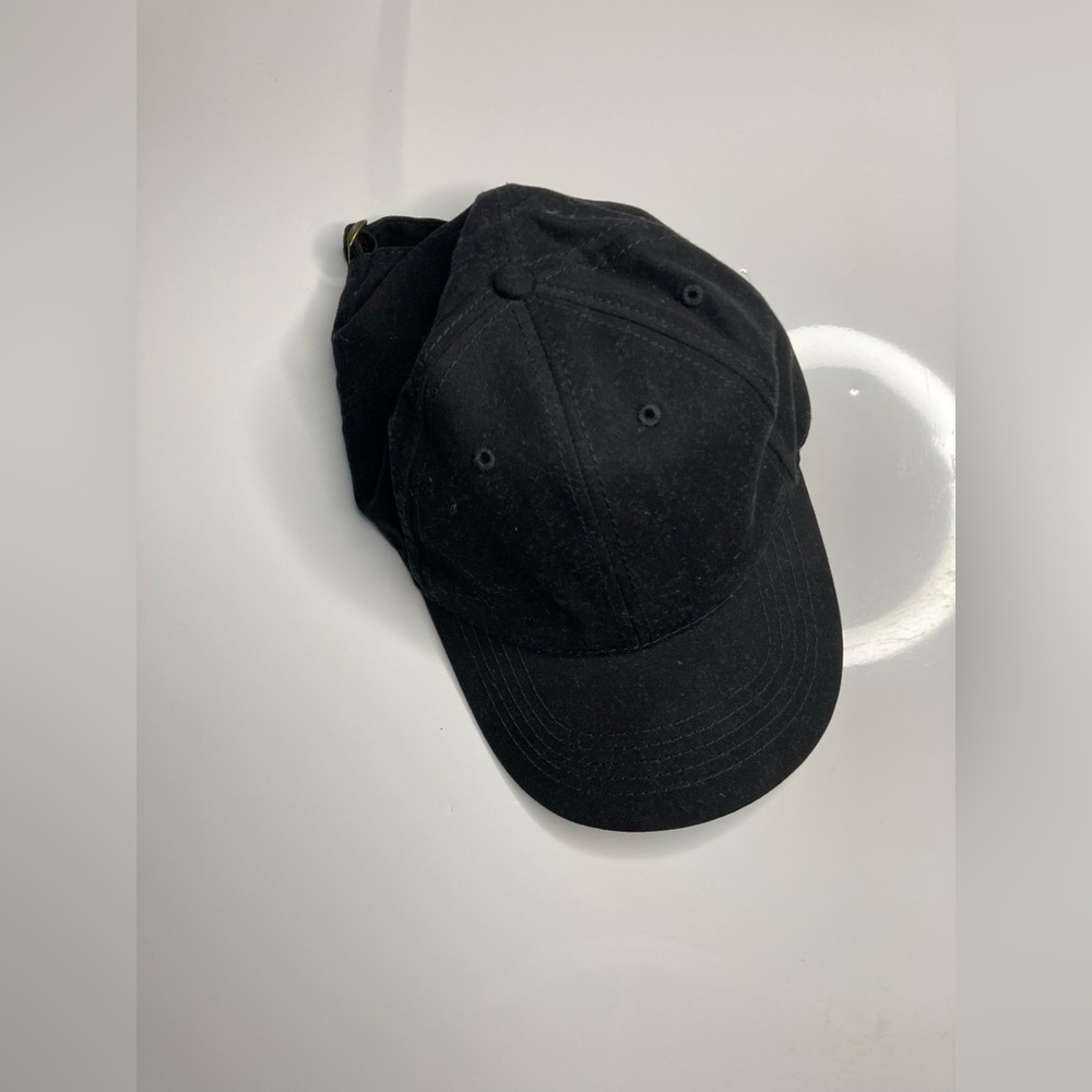 Black Cap 🧢
